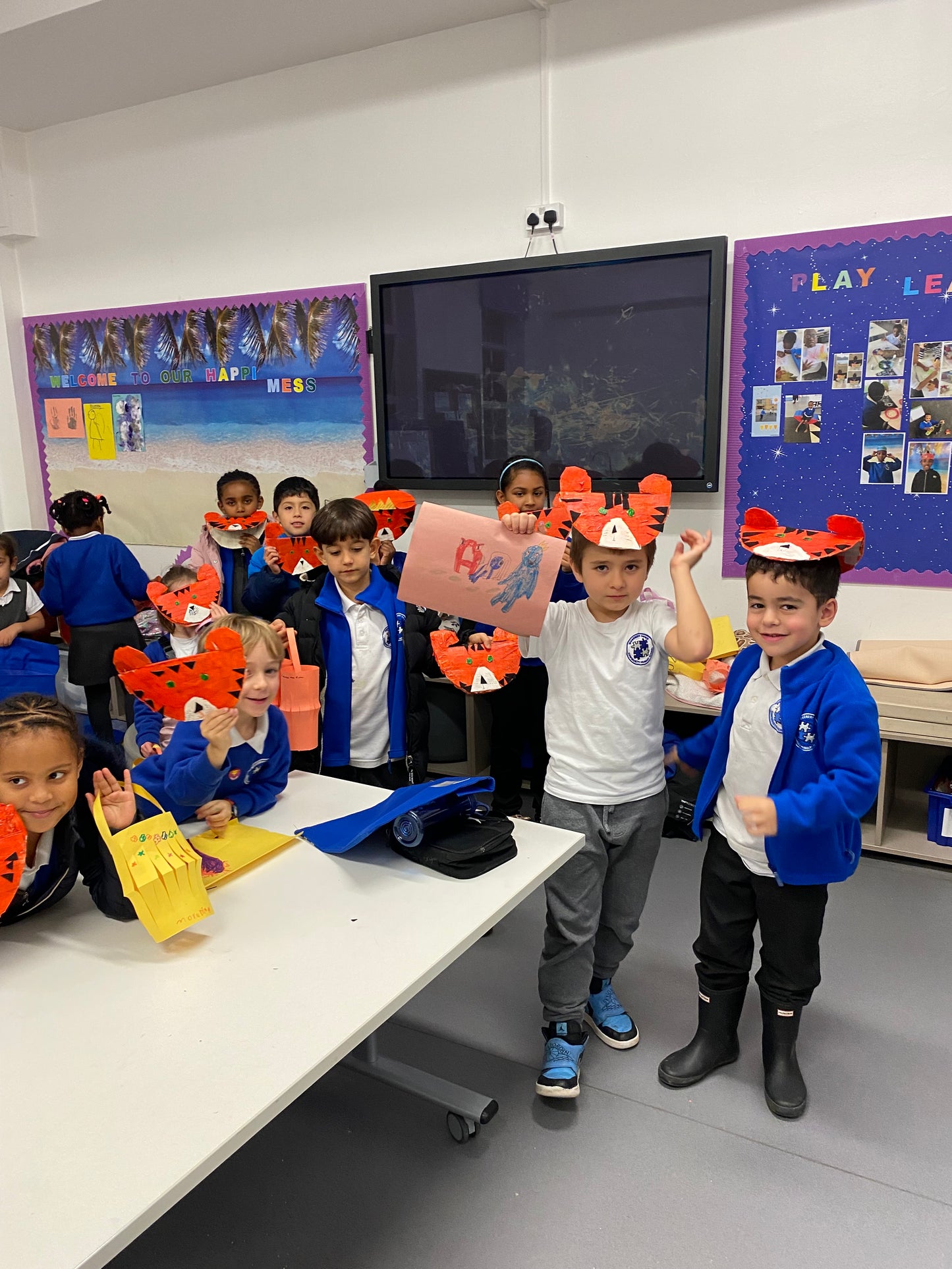 Arts n Crafts Clubs London